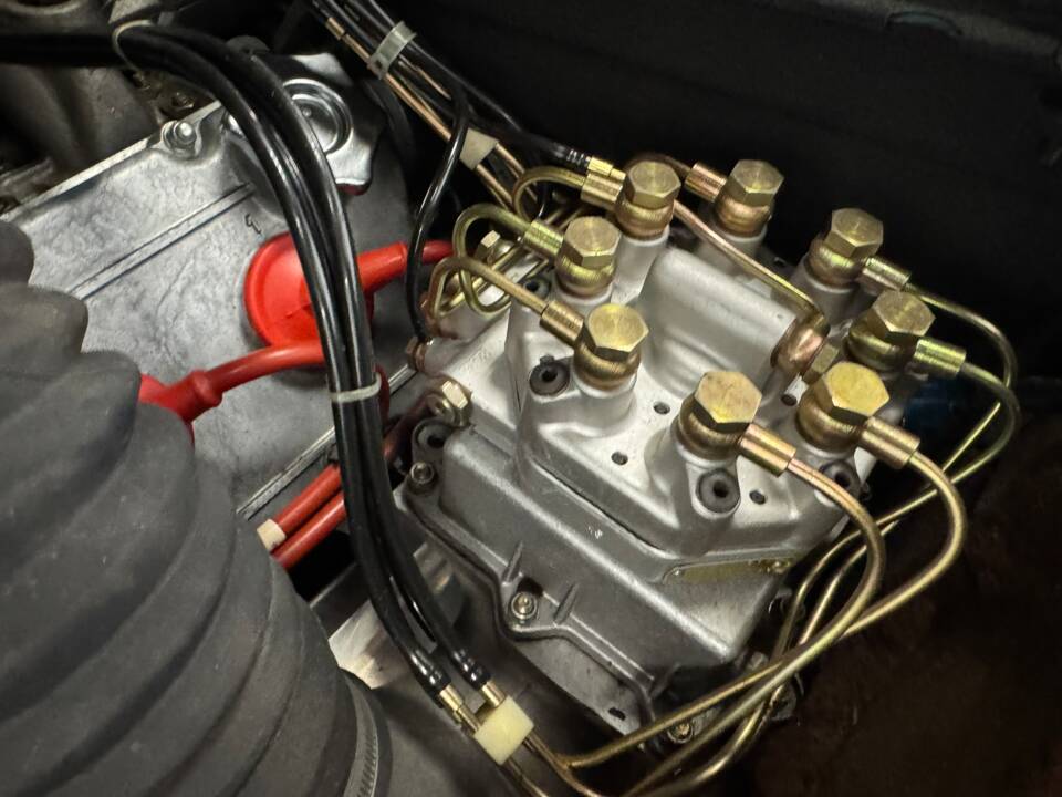 Image 21/59 of Ferrari 328 GTS (1988)