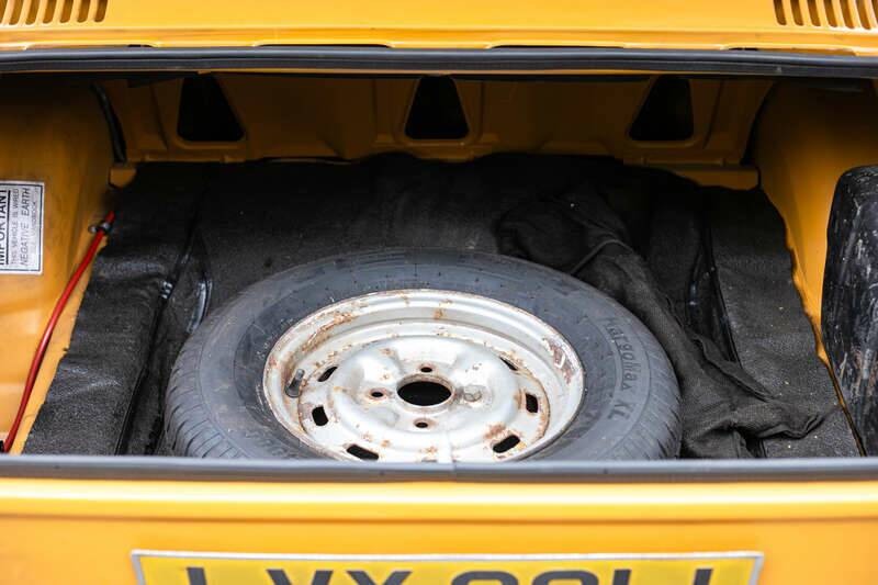Image 23/48 of Ford Escort Twin Cam (1971)