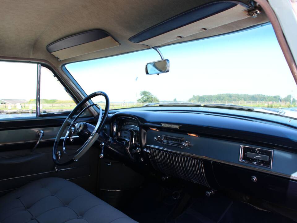 Image 22/43 of Cadillac 62 Sedan (1953)