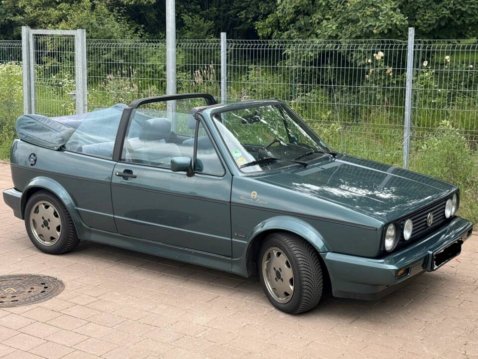 Bild 1/8 von Volkswagen Golf I Cabrio 1.8 (1990)