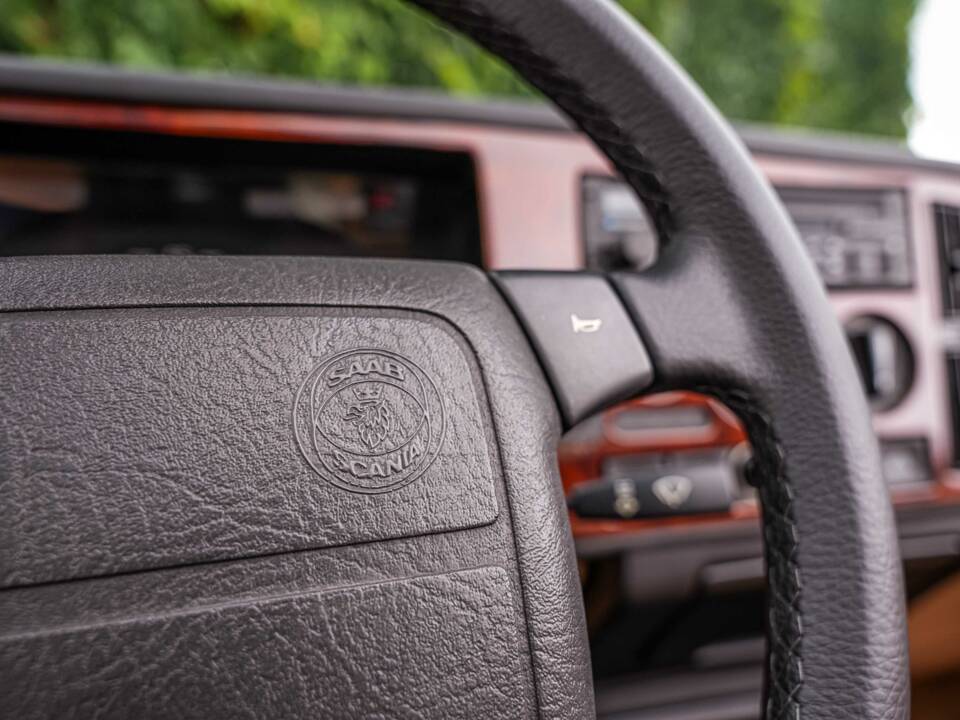 Image 59/89 of Saab 900 Turbo S 16V (1993)