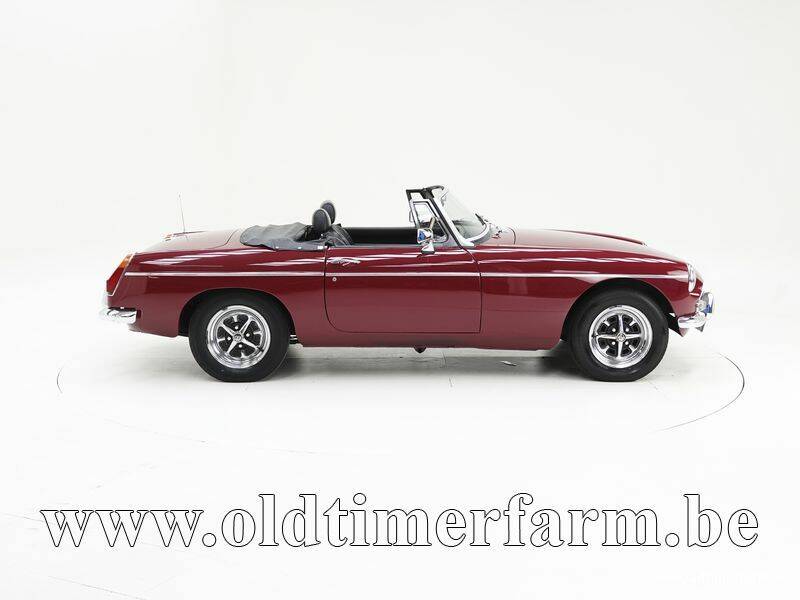 Image 6/15 of MG MGB (1974)