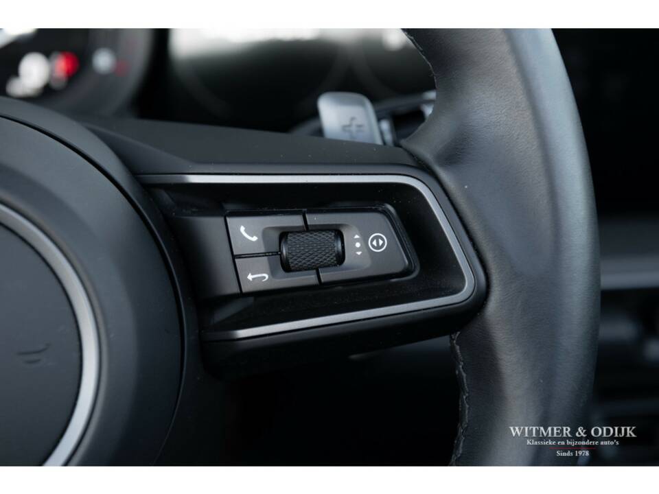 Image 14/44 of Porsche 911 Carrera (2020)