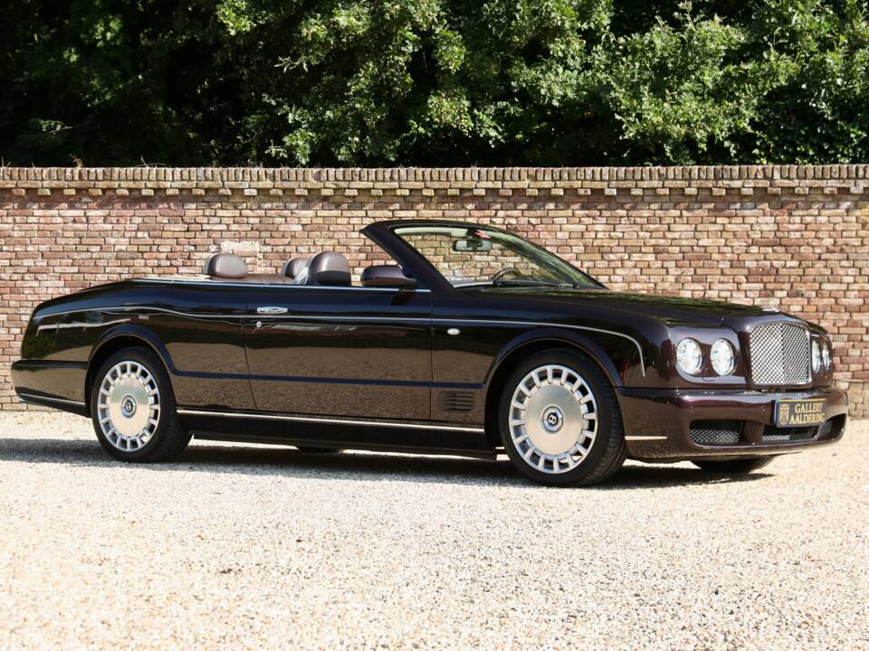 Image 47/50 de Bentley Azure (2008)