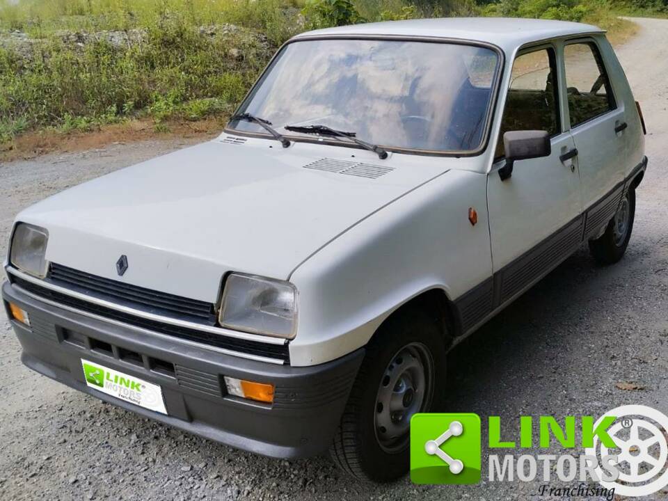 Imagen 4/10 de Renault R 5 TL (1982)