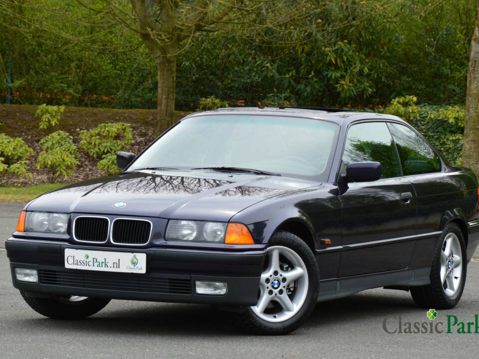 Bild 1/50 von BMW 320i (1994)