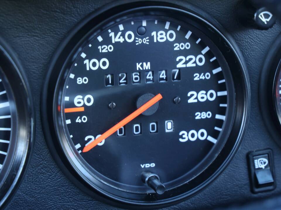 Afbeelding 38/50 van Porsche 911 Turbo 3.3 (1988)