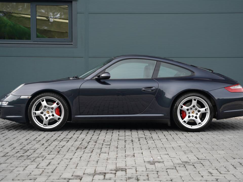 Bild 6/50 von Porsche 911 Carrera 4S (2007)