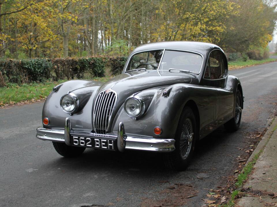 Afbeelding 3/18 van Jaguar XK 140 FHC (1956)