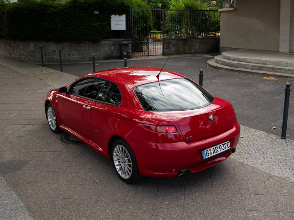 Afbeelding 36/40 van Alfa Romeo GT 2.0 JTS (2004)