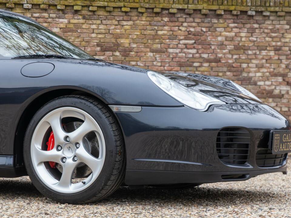 Bild 16/50 von Porsche 911 Carrera 4S (2003)