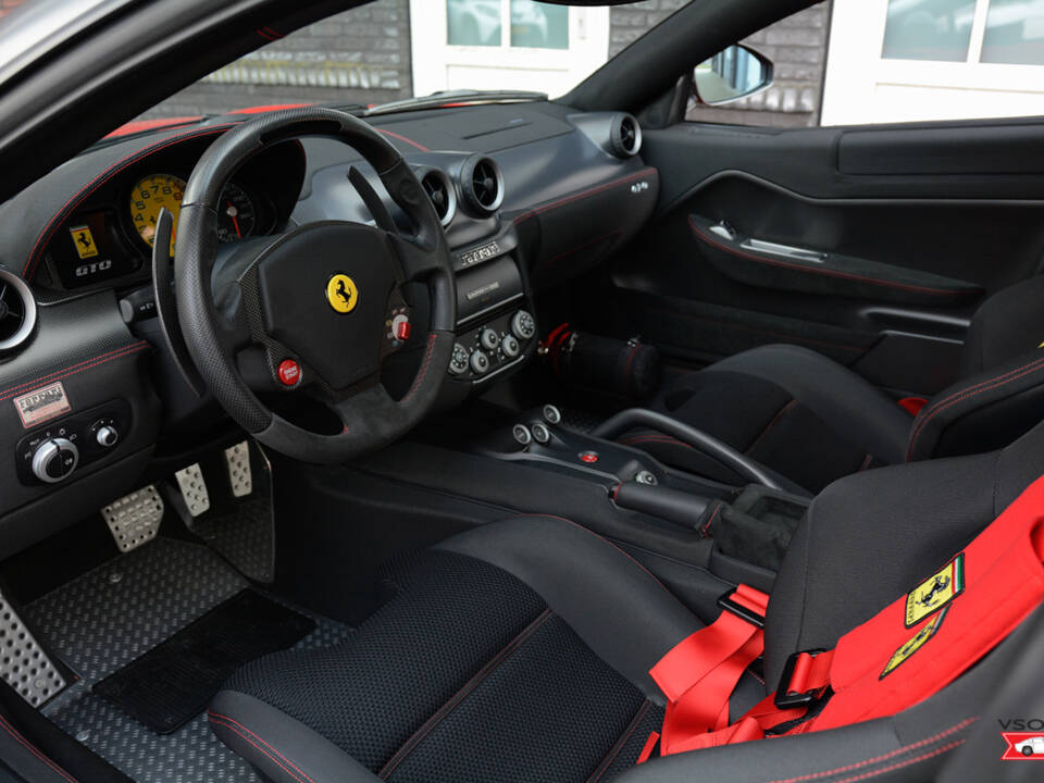Imagen 9/19 de Ferrari 599 GTO (2010)