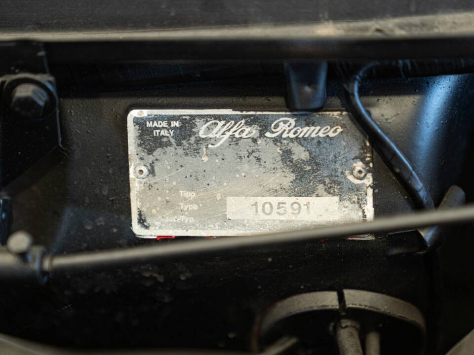 Image 43/50 of Alfa Romeo 1600 Spider (1972)