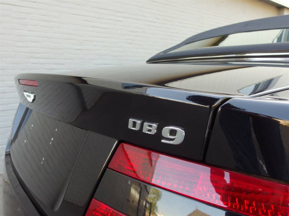 Bild 16/99 von Aston Martin DB 9 Volante (2006)