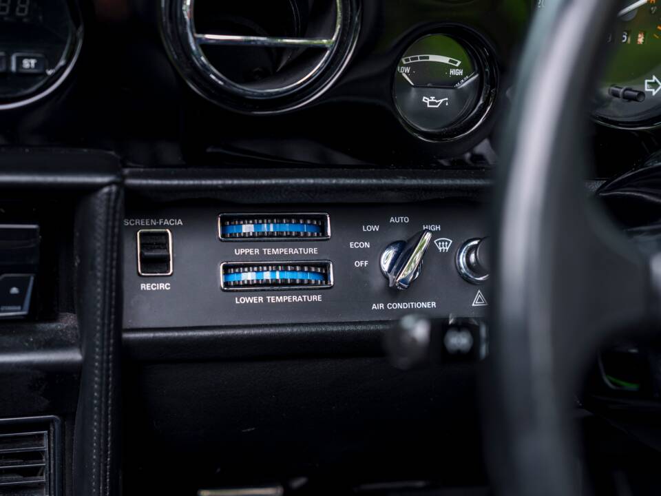 Image 20/28 of Bentley Continental (1988)