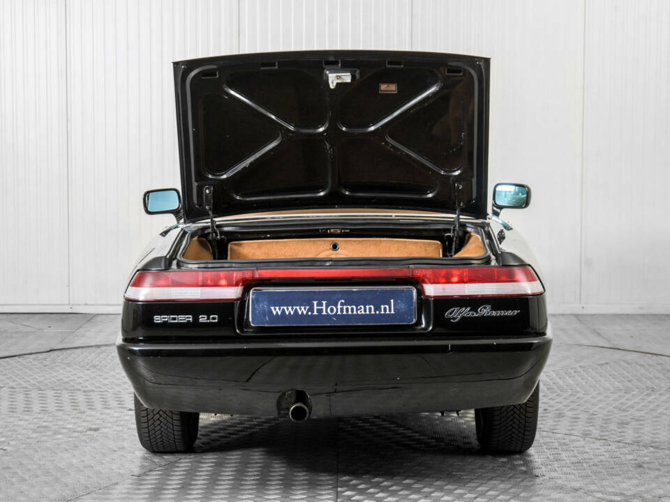 Bild 37/50 von Alfa Romeo 2.0 Spider (1991)