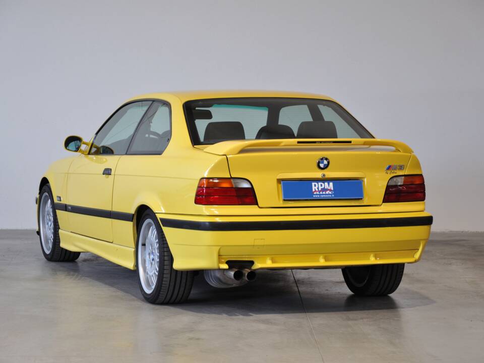 Image 20/31 of BMW M3 (1994)