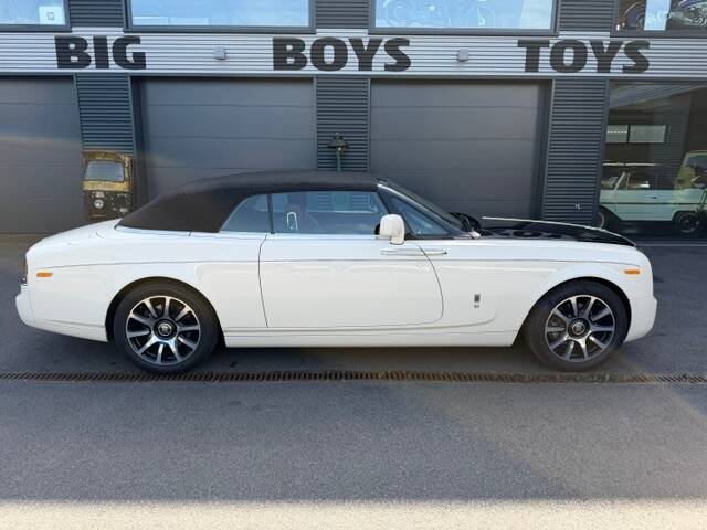 Imagen 10/33 de Rolls-Royce Phantom DHC (2009)