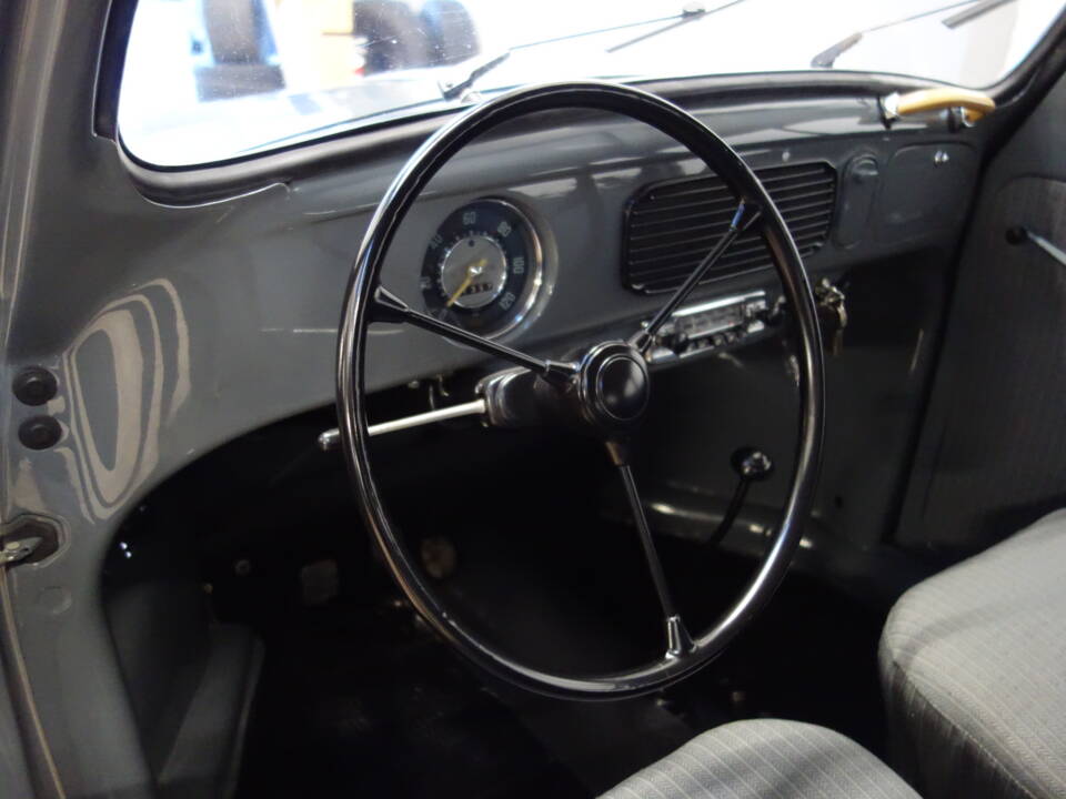 Imagen 8/23 de Volkswagen Maggiolino 1200 Standard &quot;Dickholmer&quot; (1958)