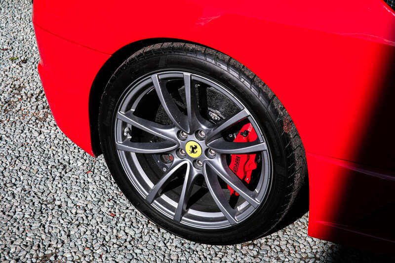 Imagen 31/50 de Ferrari 430 Scuderia (2009)