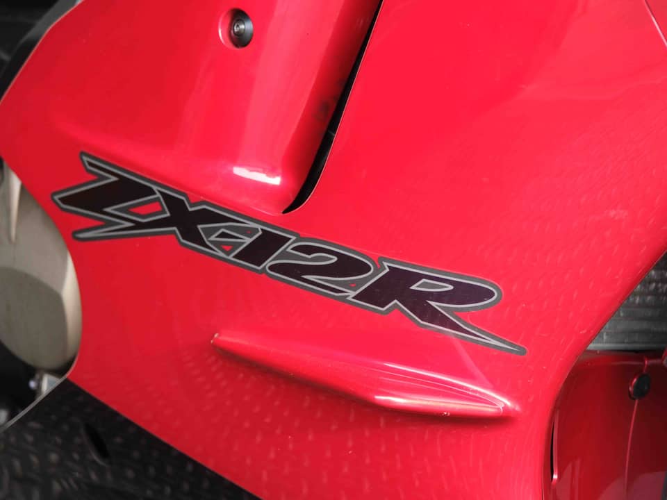 Image 54/91 of Kawasaki Ninja 1200 ZX-12R (2000)