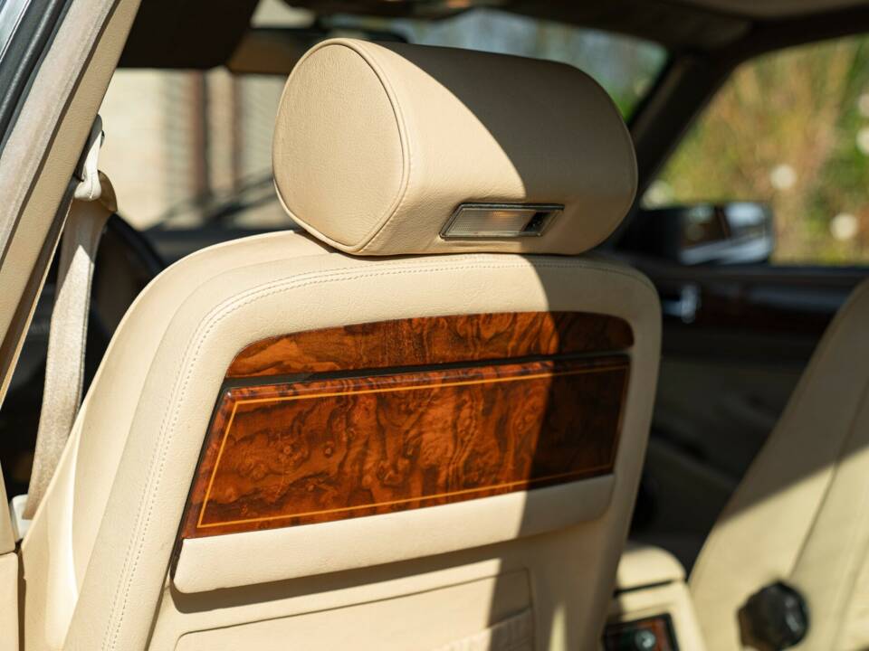 Image 47/50 de Daimler XJ 6 4.0 (1991)