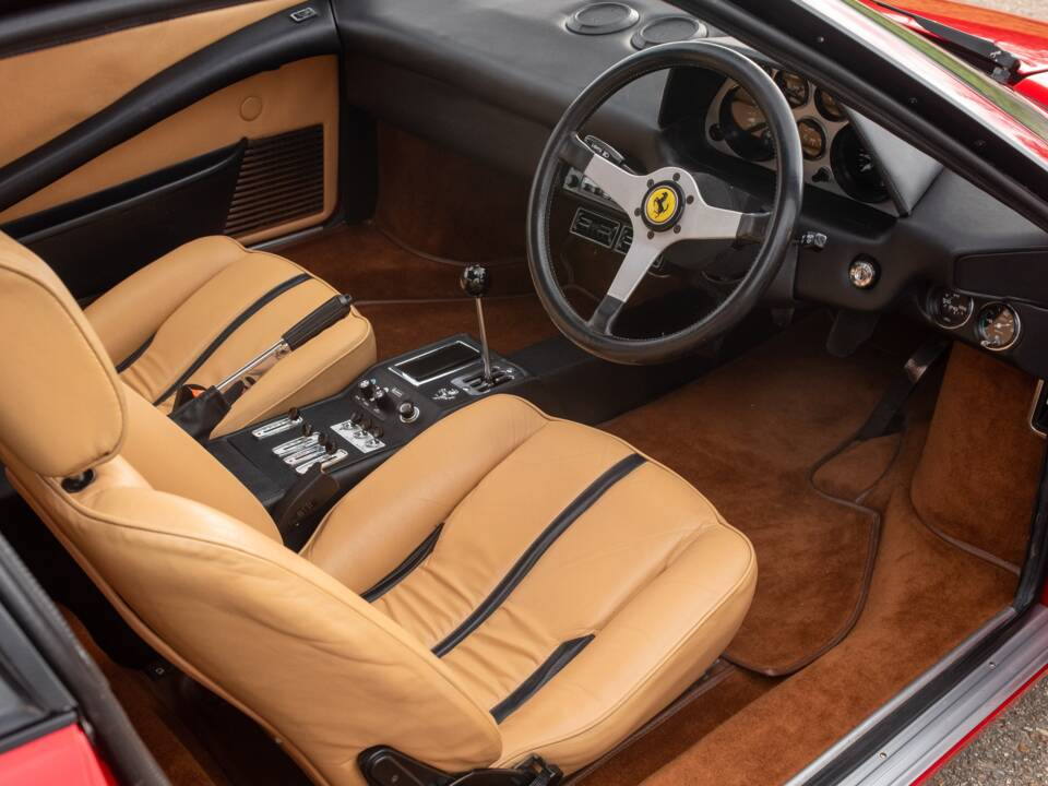 Image 4/50 of Ferrari 308 GTB (1976)