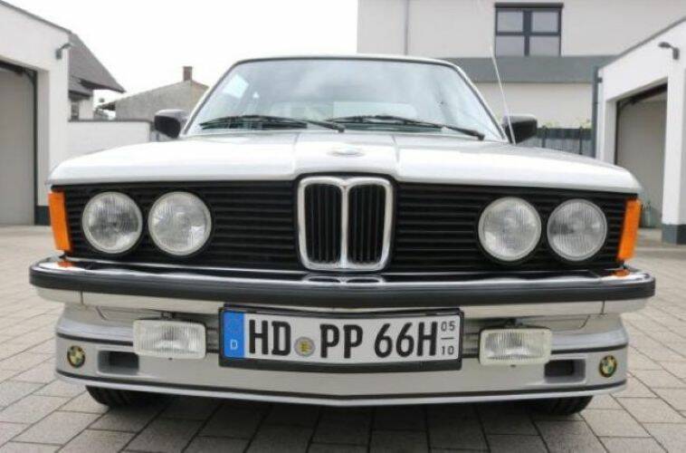Immagine 17/43 di BMW 323i (1980)