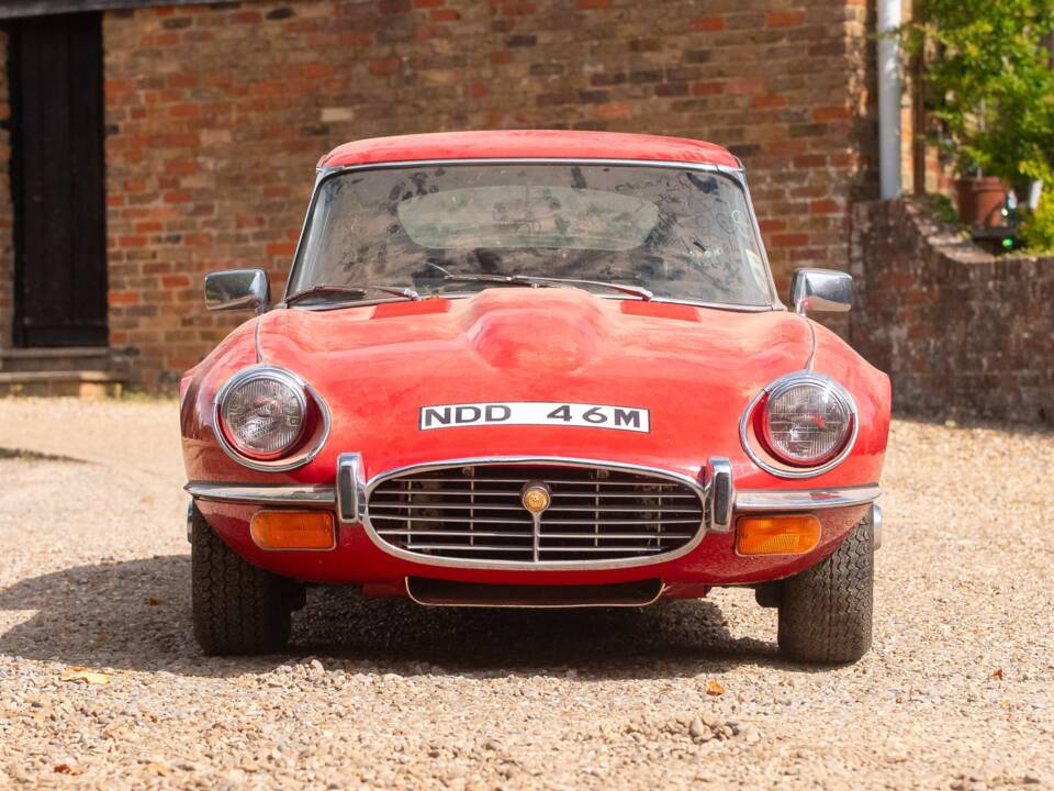 Image 6/50 de Jaguar Type E V12 (2+2) (1973)