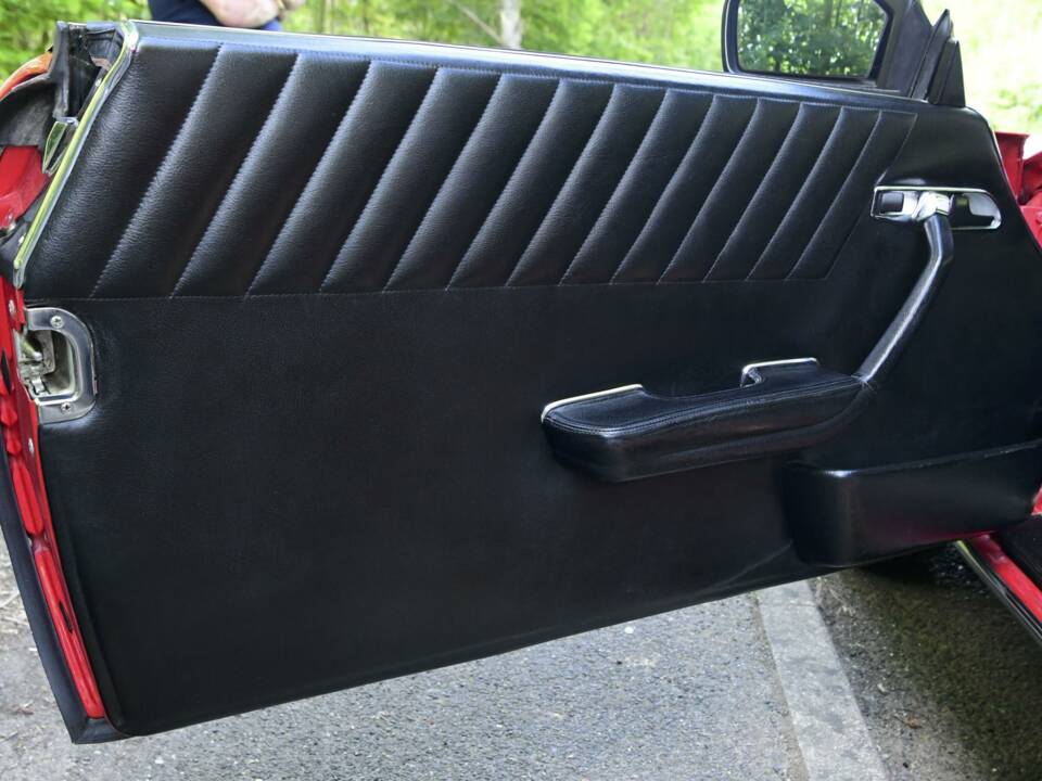 Image 30/50 of Mercedes-Benz 300 SL (1988)
