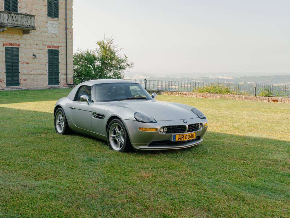 Image 21/185 of BMW Z8 (2001)