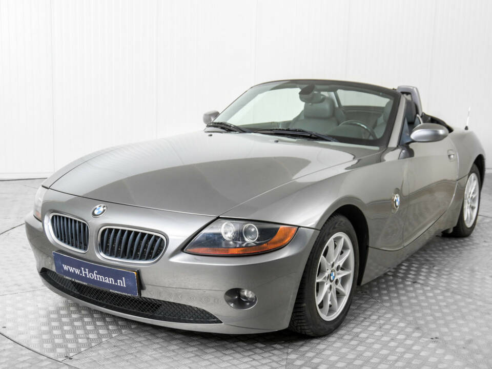 Bild 18/50 von BMW Z4 2.5i (2004)