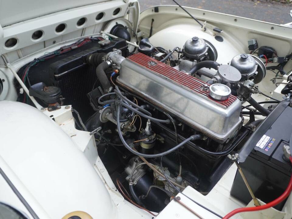 Bild 17/19 von Triumph TR 4A (1966)