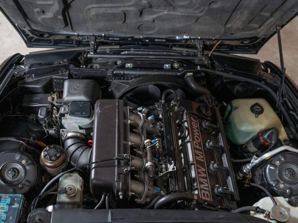 Bild 93/99 von BMW M3 (1986)