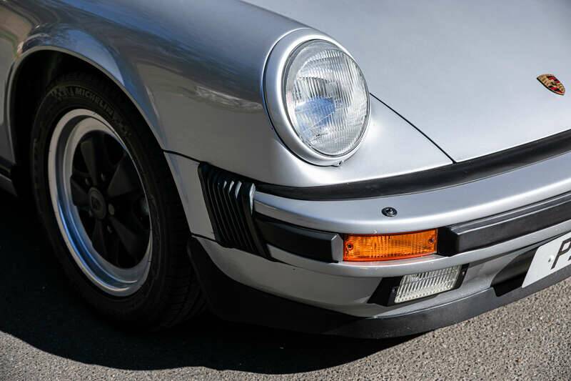 Bild 31/42 von Porsche 911 Carrera 3.2 (1989)