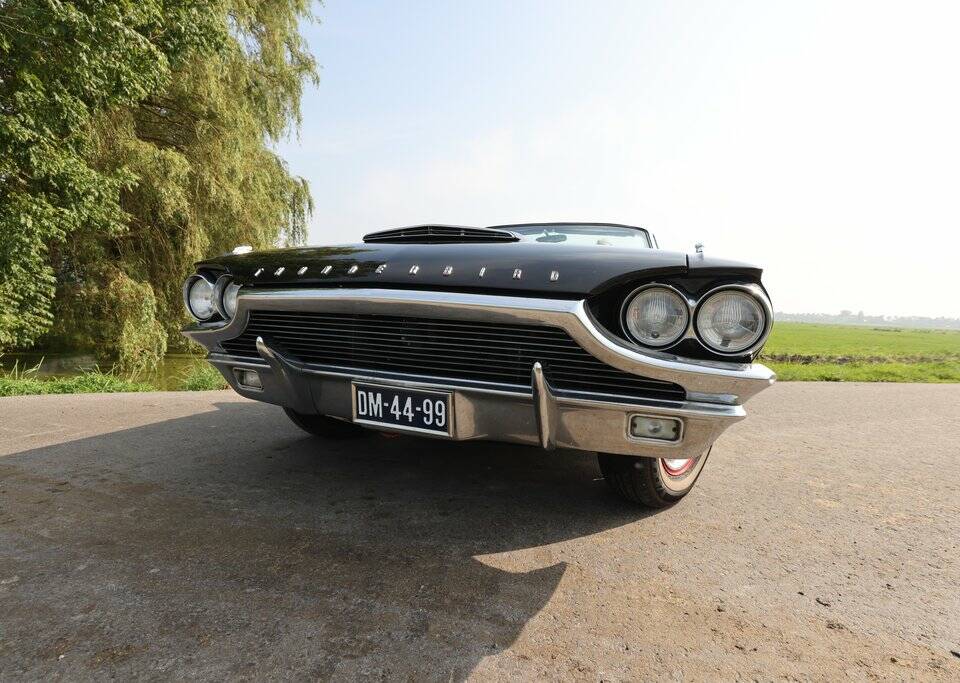 Immagine 6/8 di Ford Thunderbird (1964)