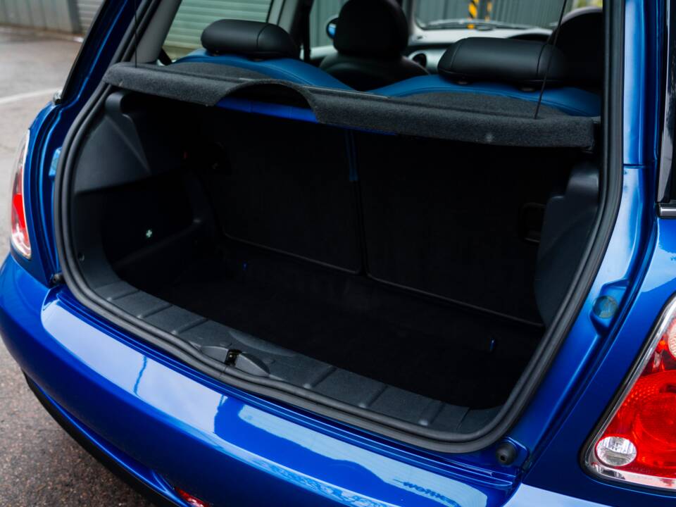 Bild 12/65 von Mini Cooper S JCW (2005)