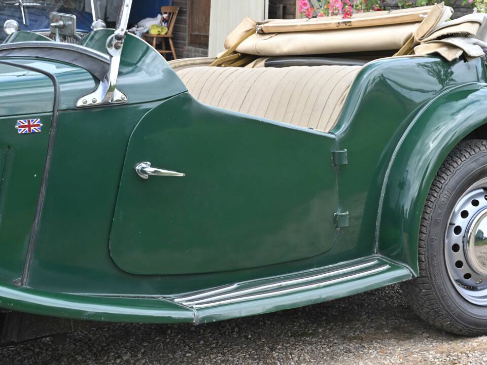 Image 44/50 of MG TD (1953)