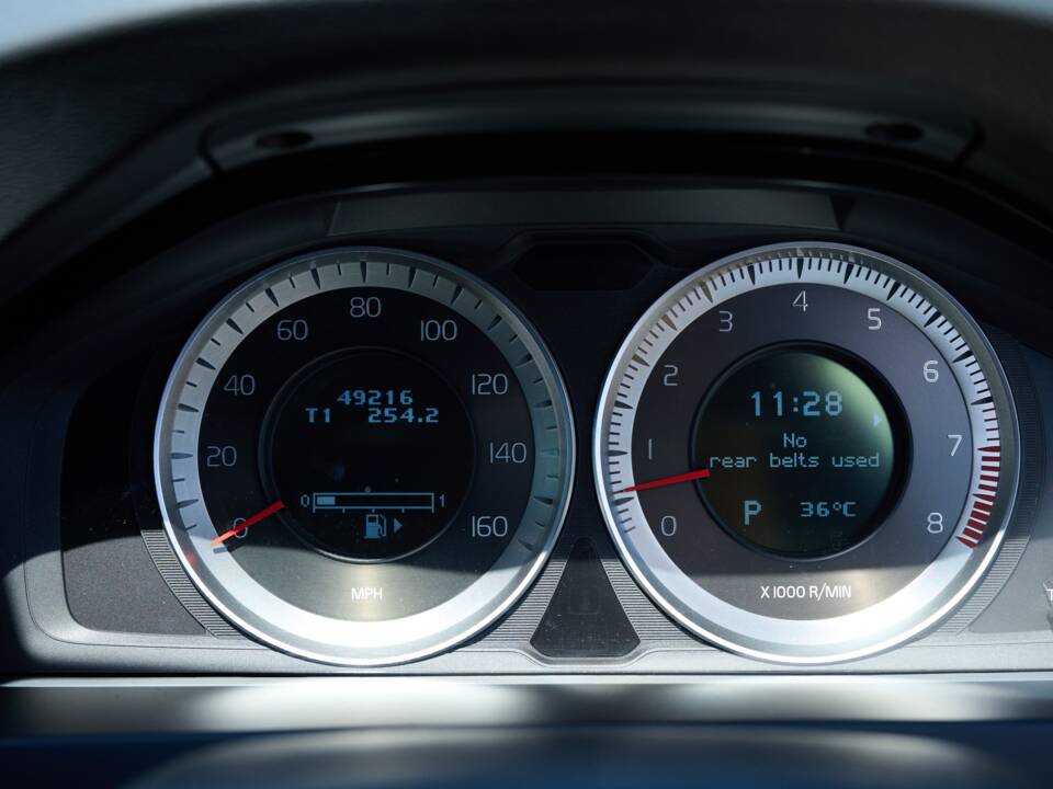 Immagine 36/47 di Volvo V60 T6 (2012)