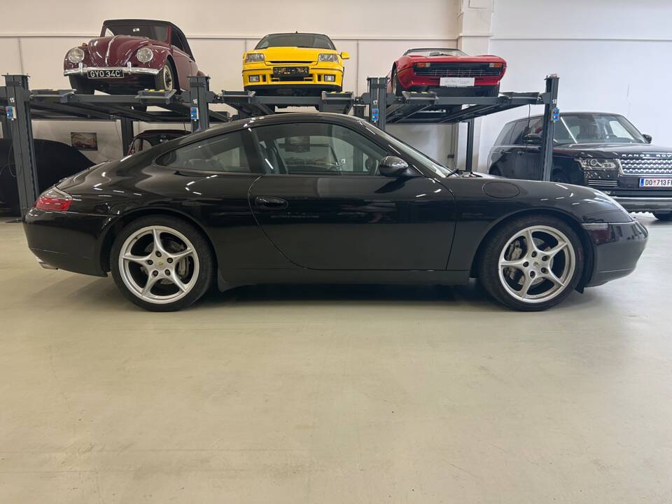 Bild 5/29 von Porsche 911 Carrera (2001)