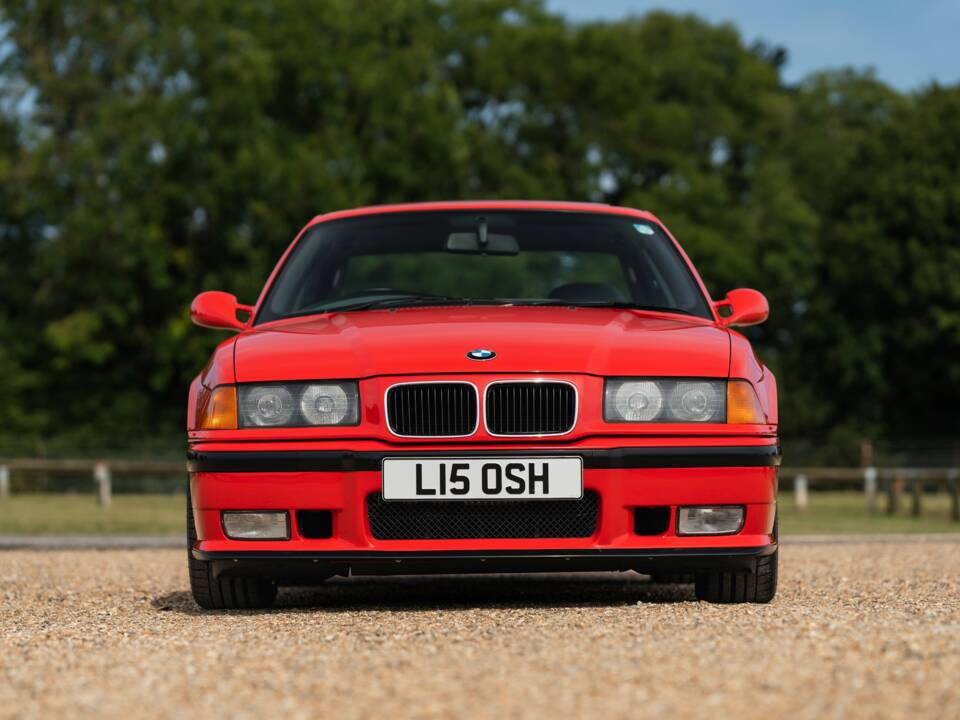 Image 6/37 of BMW M3 (1994)