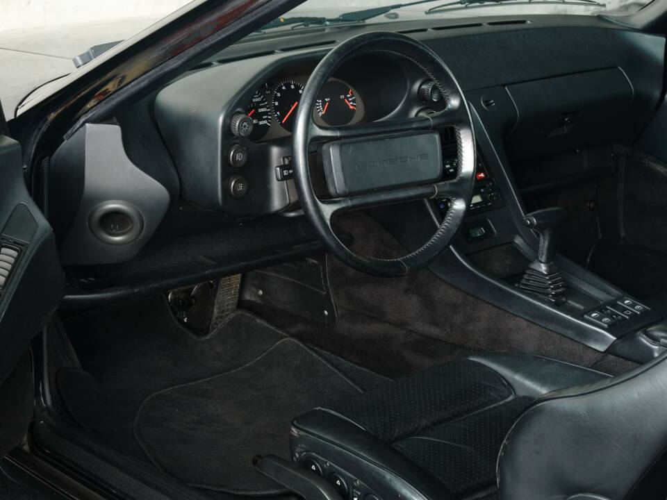 Afbeelding 36/50 van Porsche 928 S4 (1989)