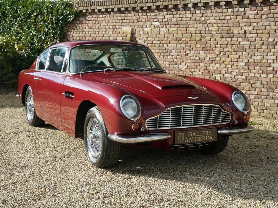 Bild 32/50 von Aston Martin DB 6 Vantage (1966)