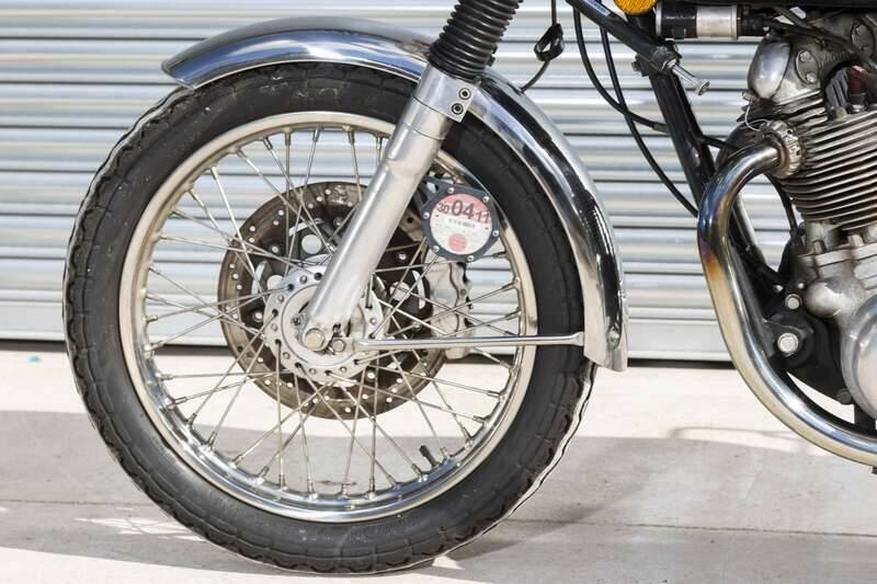 Image 19/27 of Norton DUMMY (1972)