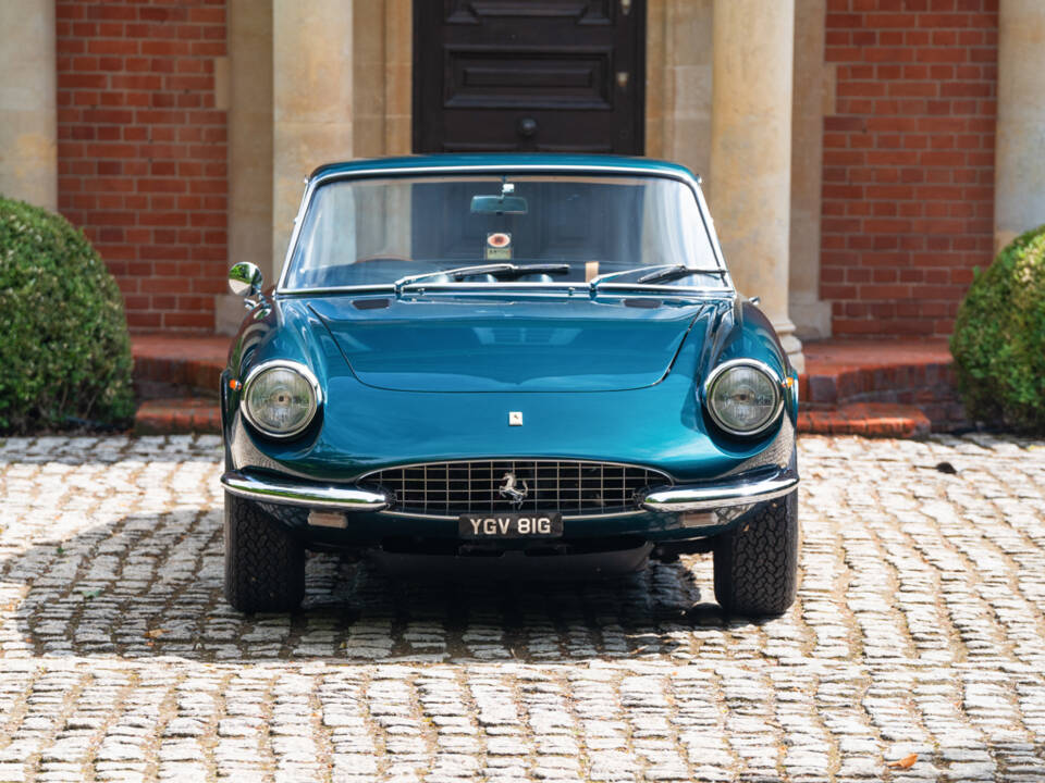 Image 8/50 of Ferrari 365 GTC (1969)