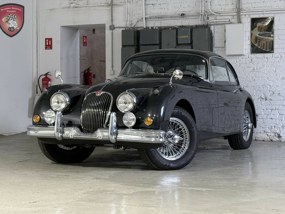 Image 3/62 de Jaguar XK 150 3.8 SE FHC (1959)