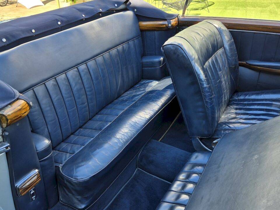 Image 34/61 de Mercedes-Benz 220 S Cabriolet (1957)