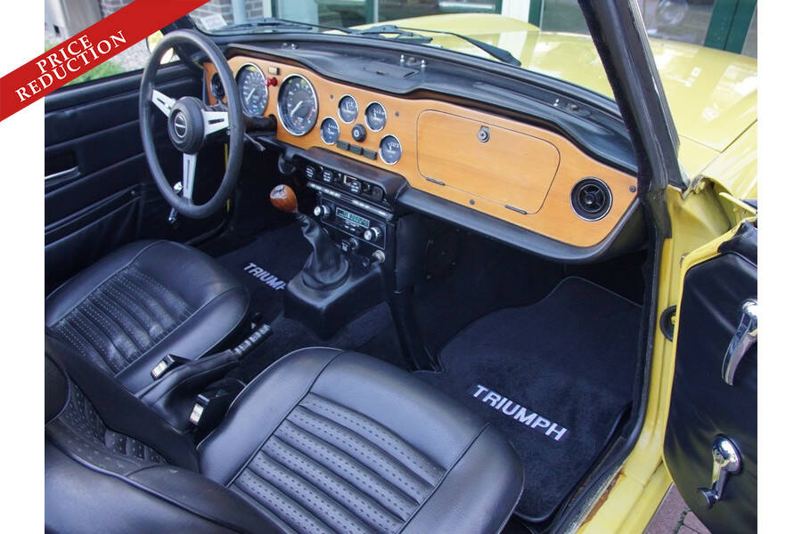 Image 25/50 of Triumph TR 6 (1975)