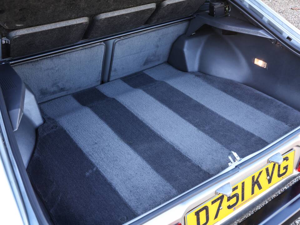 Image 50/50 of Ford Capri 2,8i (1987)