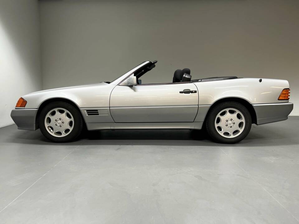 Image 10/20 de Mercedes-Benz 300 SL (1992)